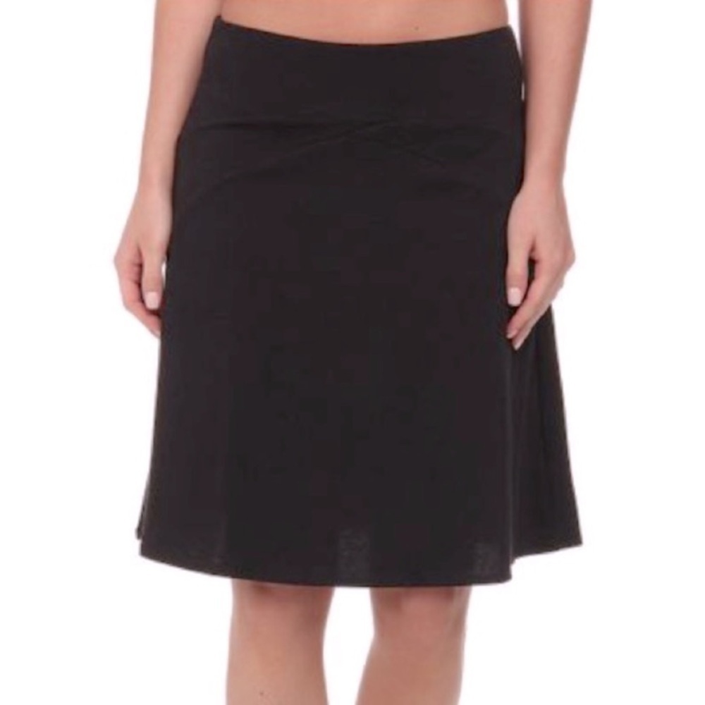 Patagonia Vitaliti Skirt size S Women’s Casual A Line Stretch Black